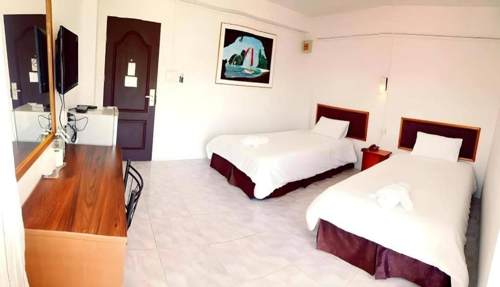 Hotel De Ratt Phuket Patong Exteriér fotografie